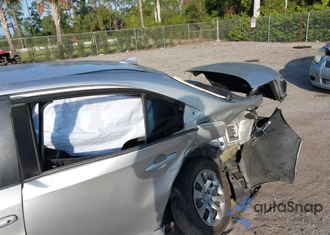 2020 Toyota Corolla Le z USA, uszkodzony, nr VIN 5YFEPRAE6LP007030